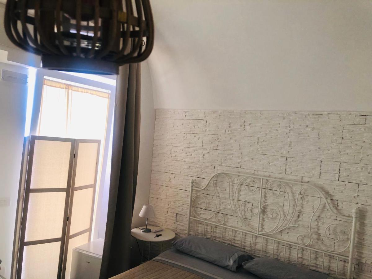 Zi' Mari' - Via Roma Hotell Polignano a Mare Exteriör bild